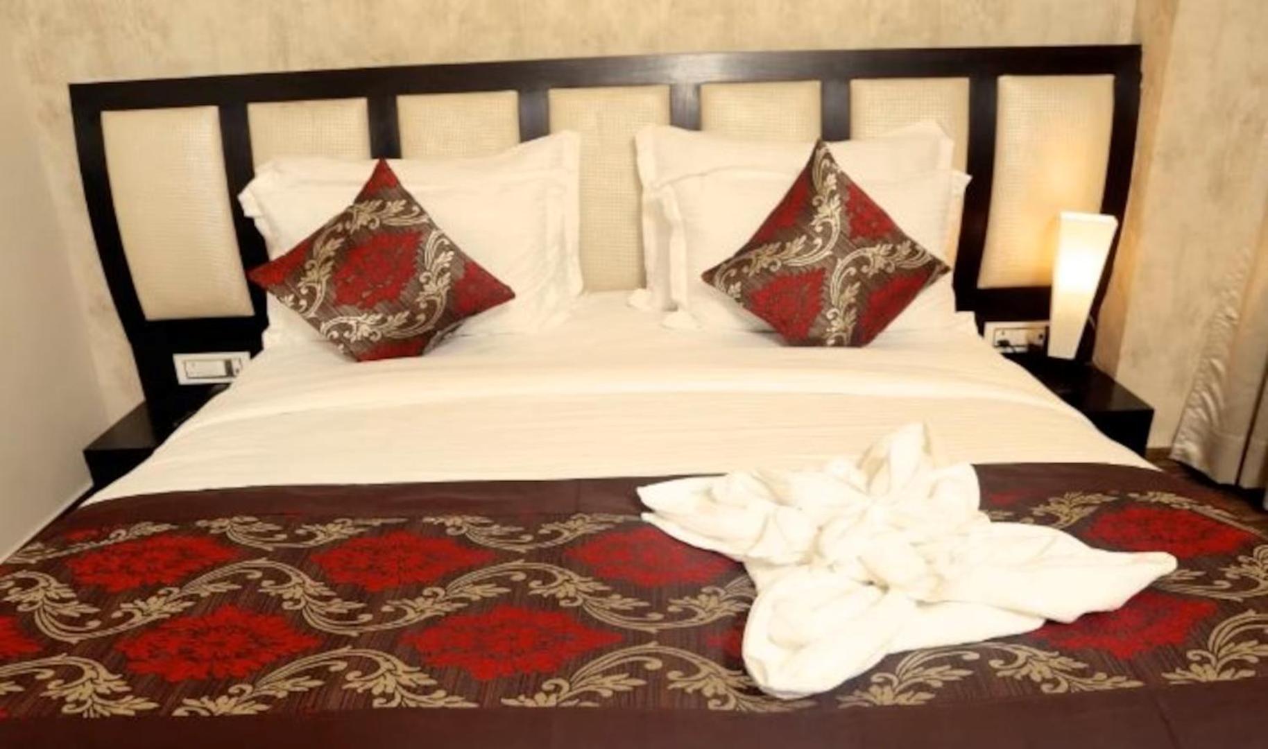 Hotel Suncity & Restaurant Hisār エクステリア 写真