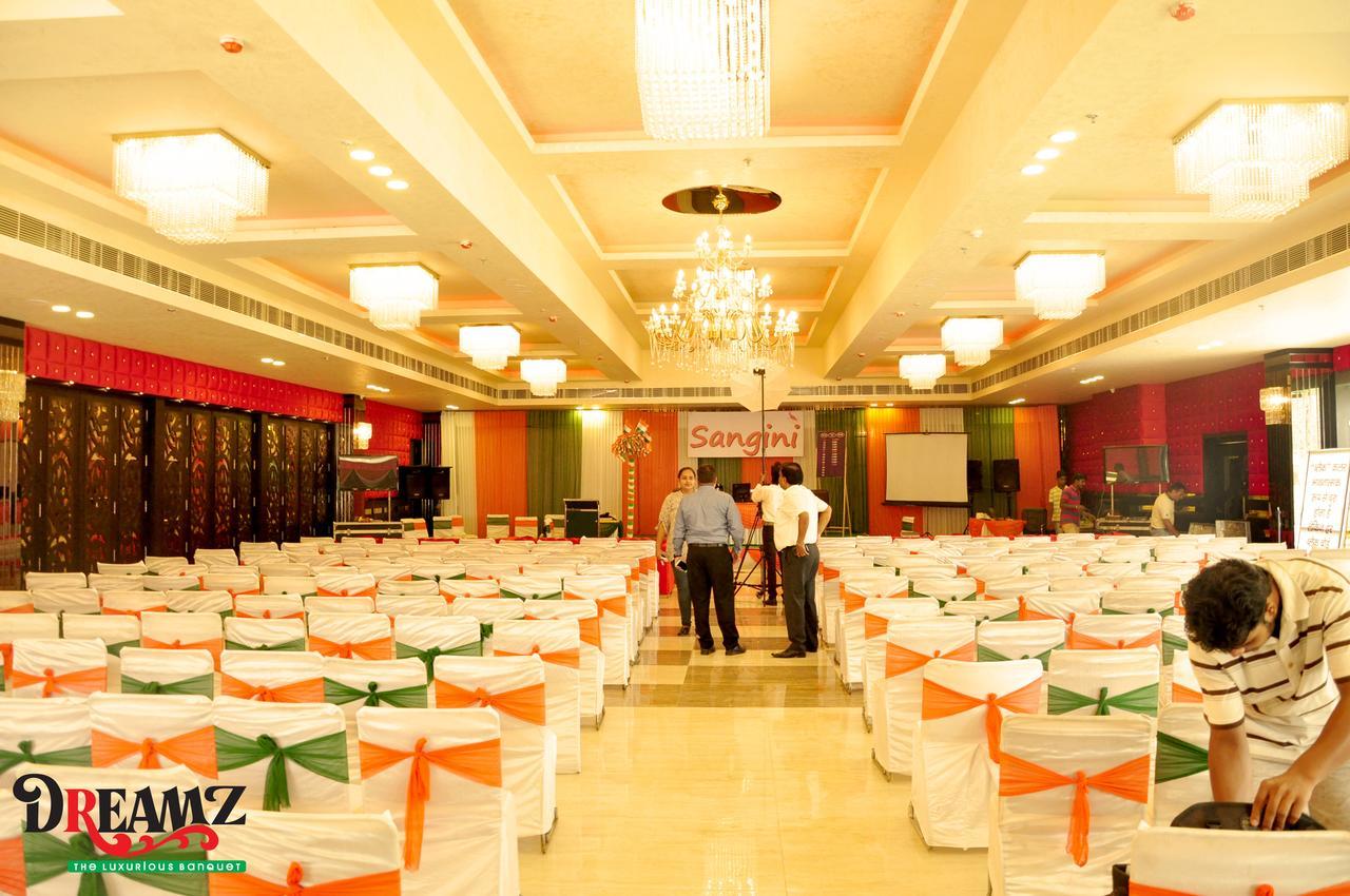 Hotel Suncity & Restaurant Hisār エクステリア 写真