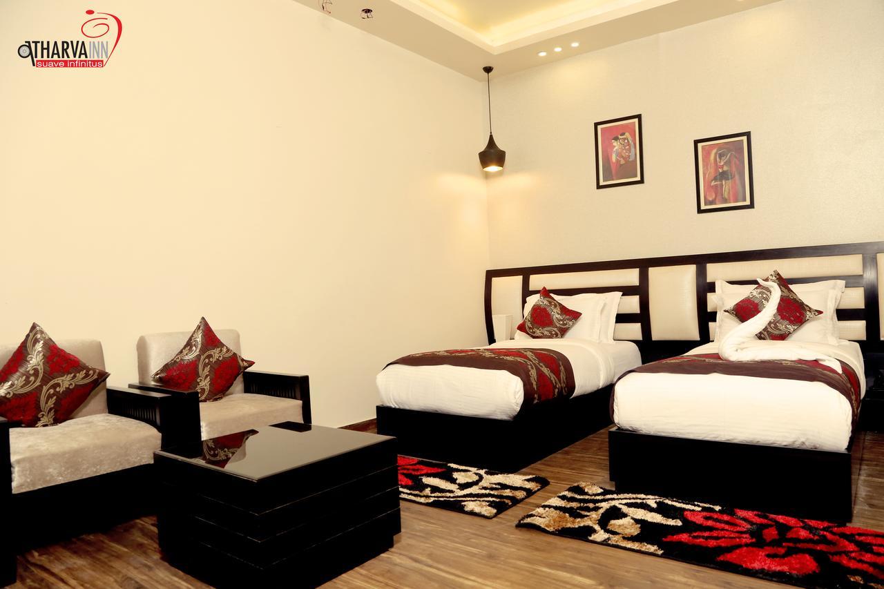 Hotel Suncity & Restaurant Hisār エクステリア 写真